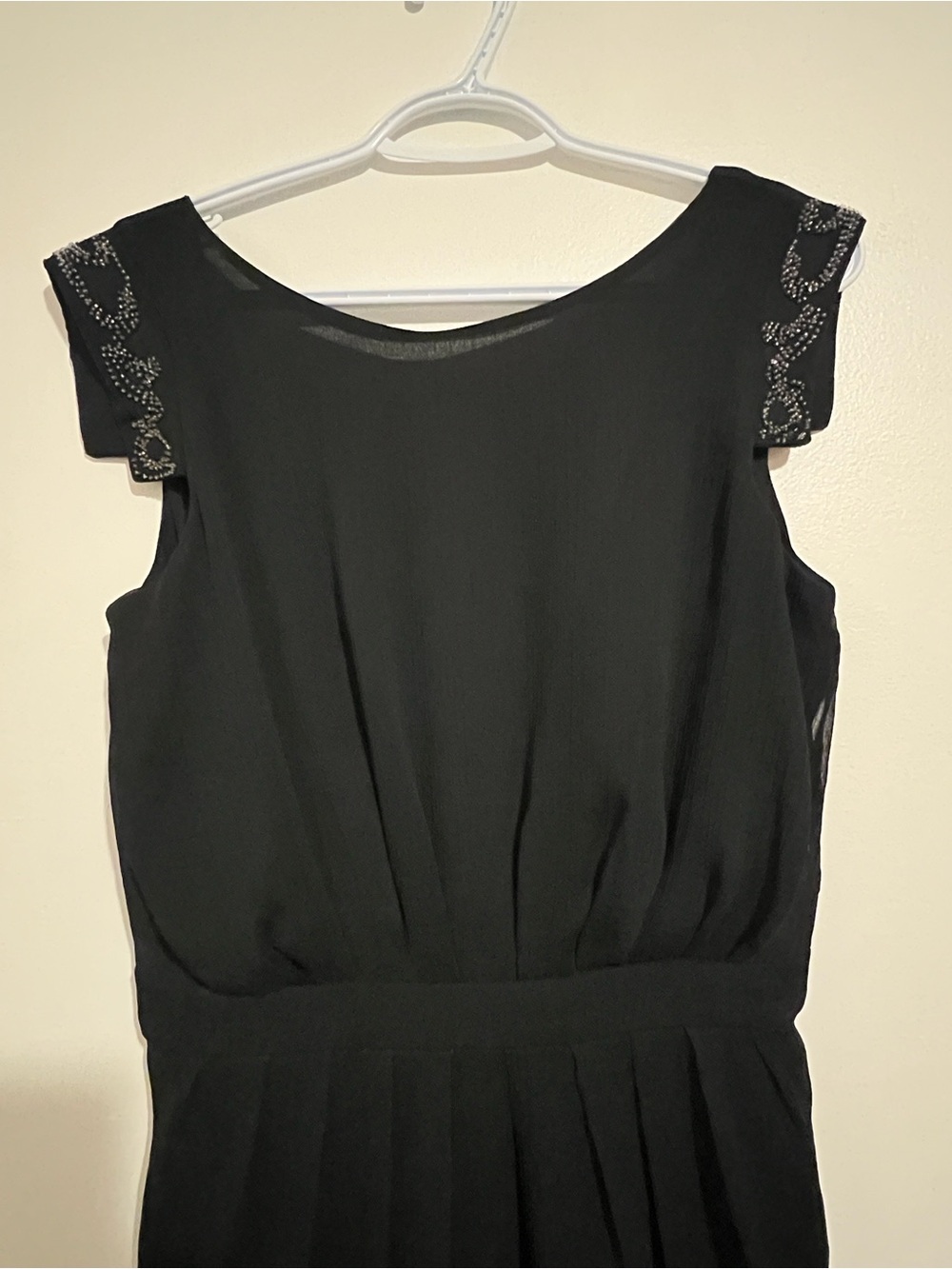 Black Women's Chiffon Style Elegant Glam Dress with Beaded Sleeves